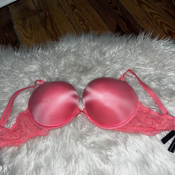Victoria secret bombshell bra - Picture 1 of 3